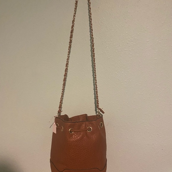 KissMe Couture Brown Patent Leather Crossbody shoulder bag Size 12X10x5 1/2 - Picture 2 of 15